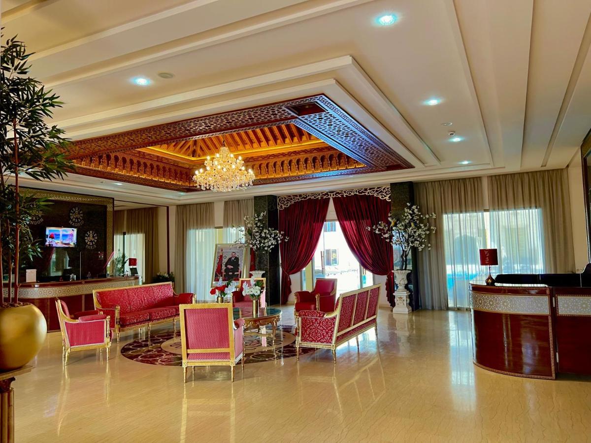 Z Hotel مكناز المظهر الخارجي الصورة