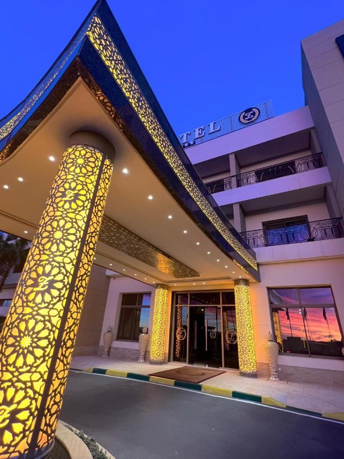 Z Hotel مكناز المظهر الخارجي الصورة